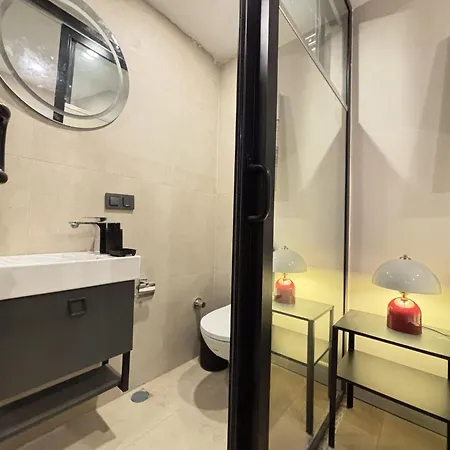 Modern & Stylish 1br In Sisli