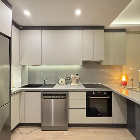 Modern & Stylish 1br In Sisli *